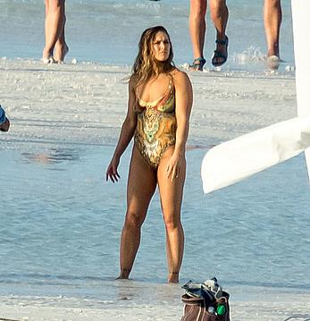 Ronda Rousey nude in body paint the SI photoshoot in Bahamas