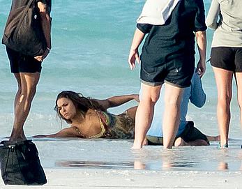 Ronda Rousey nude in body paint the SI photoshoot in Bahamas