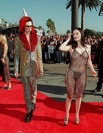 Rose McGowan nude boobs and ass under fully transparent dress at MTV Movie Awards 1998