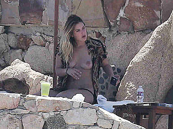 Rumer Willis and Tallulah Willis caught topless in Cabo San Lucas