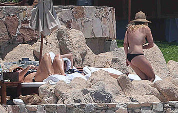 Rumer Willis and Tallulah Willis caught topless in Cabo San Lucas