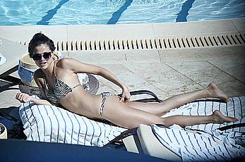 Selena Gomez sexy in bikini at swimming pool in Miami