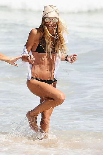 Sharni Vinson enjoying a day at the beach in Sydney