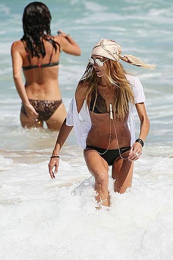 Sharni Vinson enjoying a day at the beach in Sydney