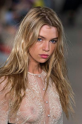 Stella Maxwell in see through top at Philosophy di Lorenzo Serafini Fashion Show