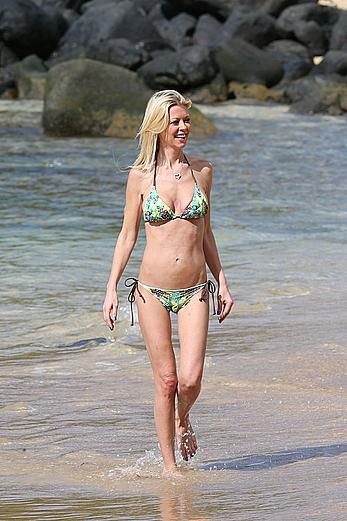 Tara Reid caught in a bikini in Hawaii