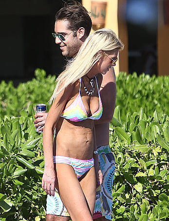 Tara Reid poolside in a bikini in Hawaii