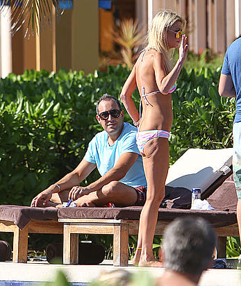 Tara Reid poolside in a bikini in Hawaii