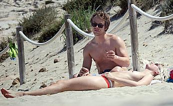 Teliz Alley girlfriend of Alfie Allen topless on a beach in Formentera