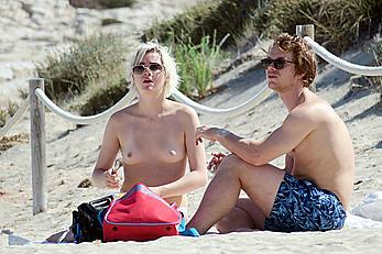 Teliz Alley girlfriend of Alfie Allen topless on a beach in Formentera