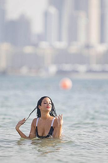 Tulisa Contostavlos in sexy bikini candids in Dubai