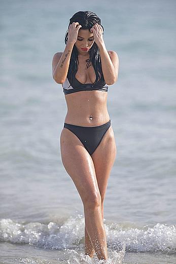 Tulisa Contostavlos in sexy bikini candids in Dubai