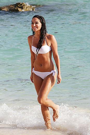 Tulisa Contostavlos in white bikini in Bermuda