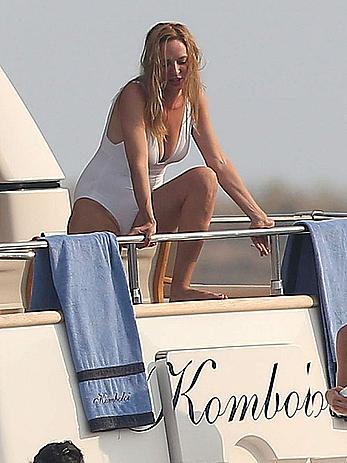 Uma Thurman bathing suit on the Yacht in Saint-Tropez