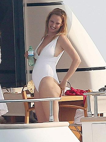 Uma Thurman bathing suit on the Yacht in Saint-Tropez