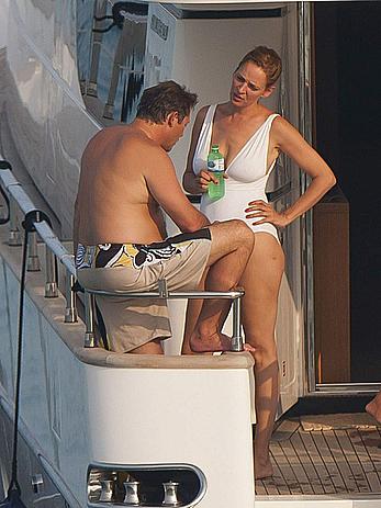 Uma Thurman bathing suit on the Yacht in Saint-Tropez