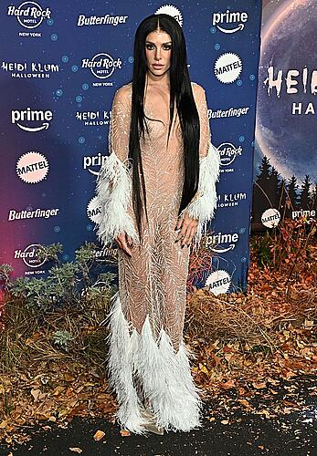 Valentina Ferrer see through to ass and tits at Heidi Klum's 23rd Annual Halloween Party