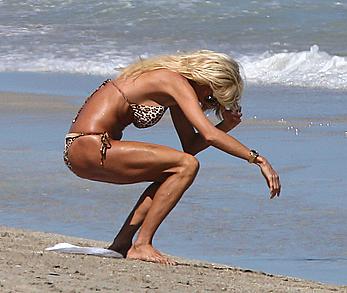 Victoria Silvstedt sexy in bikini on the beach in Miami