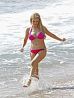 Holly Madison Pregnant In Pink Bikini